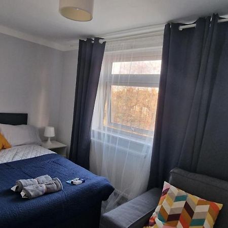 Cade Castle - Tulse Hill Apartment Londra Exterior foto
