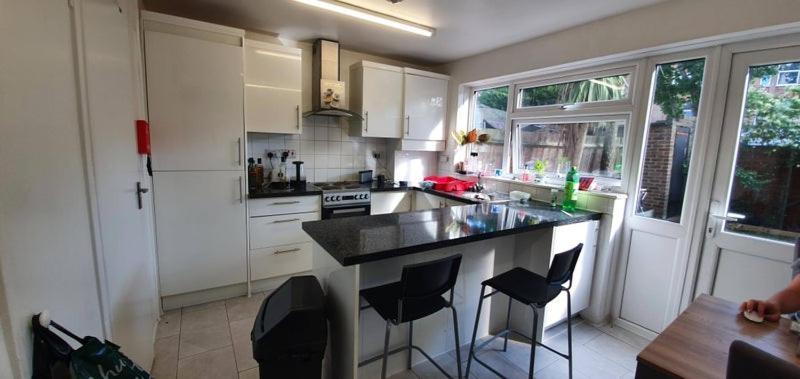 Cade Castle - Tulse Hill Apartment Londra Exterior foto